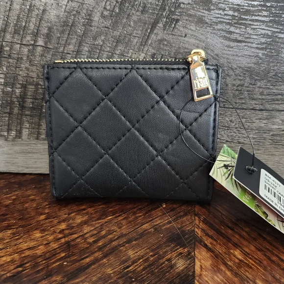 NWT Badgley Mischka Quilted Black Mini Wallet with Gold Logo - Picture 3 of 6